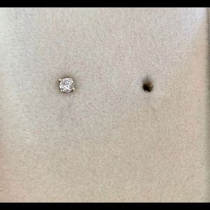Diamond half pair stud single
